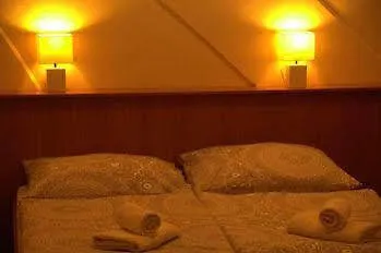 Hotel Center *